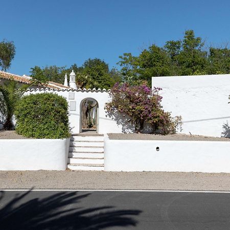 Amago Guesthouse Santa Bárbara de Nexe Exterior photo